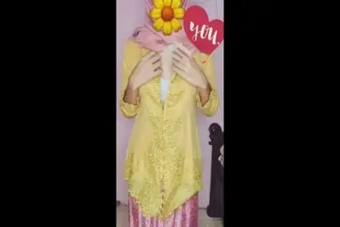 Hijab Kebaya Pink Goyang Asyik Posisi Atas